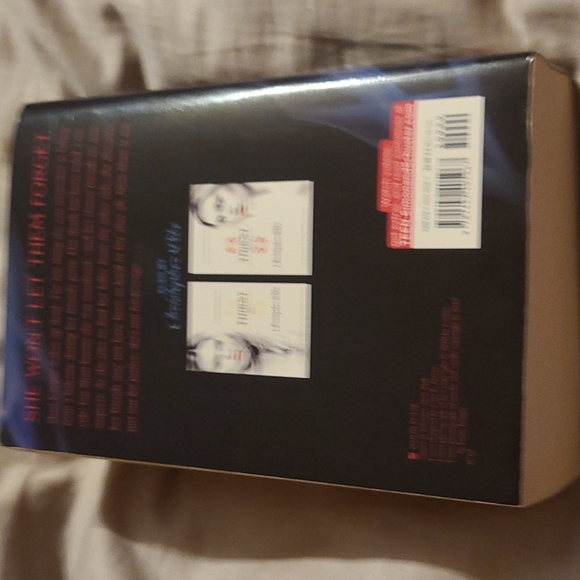 Christopher pike remember me book - Picture 3 of 5